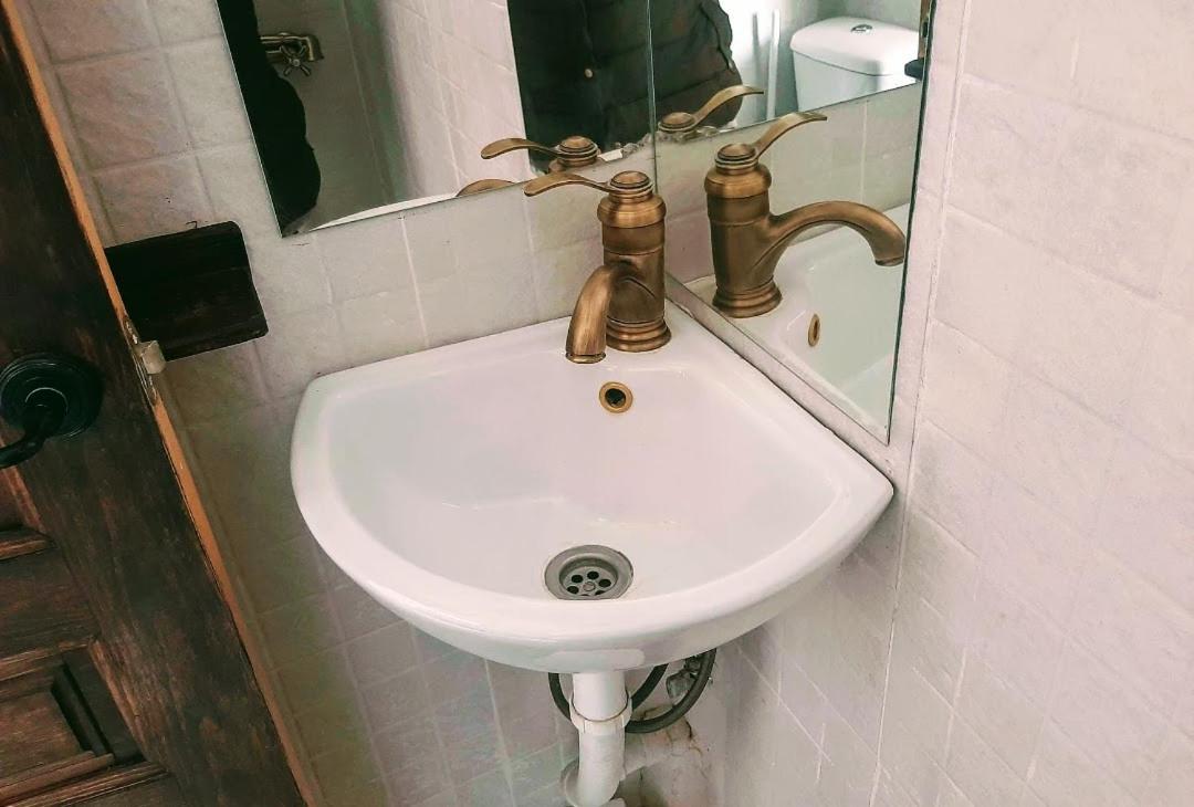 La Madrilena Hotel Casabermeja Buitenkant foto